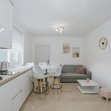 Royal Blue House 1 *